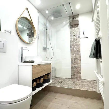 2 Pieces Cosy Equipe Au Calme Avec Piscine Apartament *