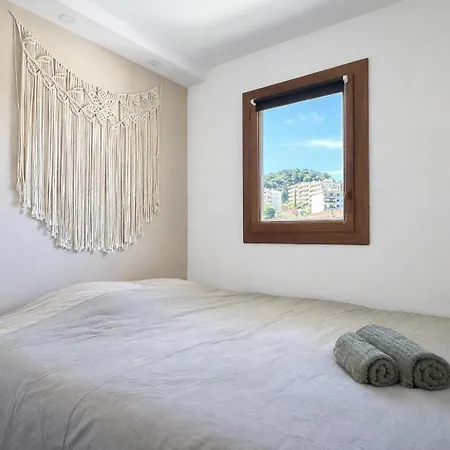 Moderne Piscine & Garage Prive